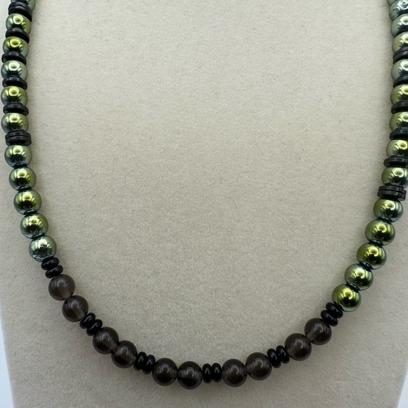 Green Hematite and Smoky Quartz Beaded Necklace - Picture 3 of 6